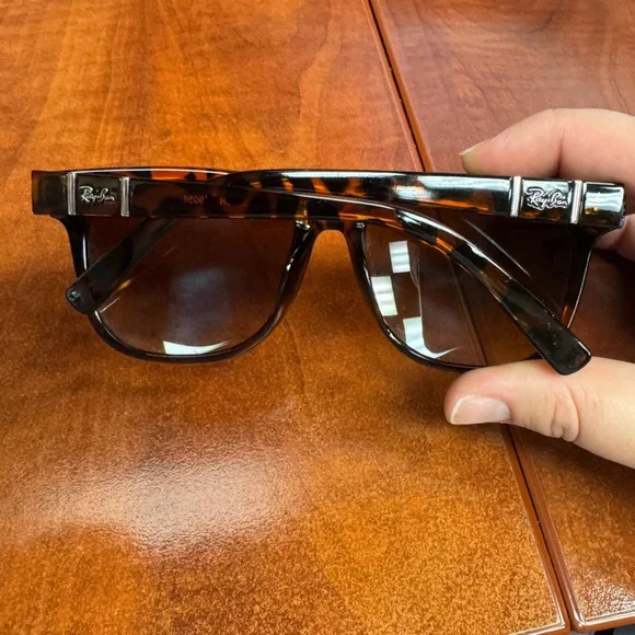 Ray-Ban Brown Sunglasses - Picture 2 of 8